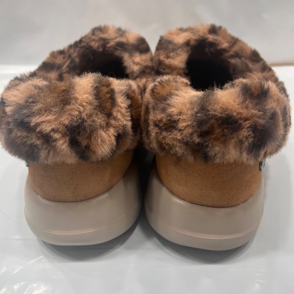 NEW Skechers On The Go Cozy Life Clog Slip On Comfort Indoor/Outdoor Slippers - Picture 9 of 9